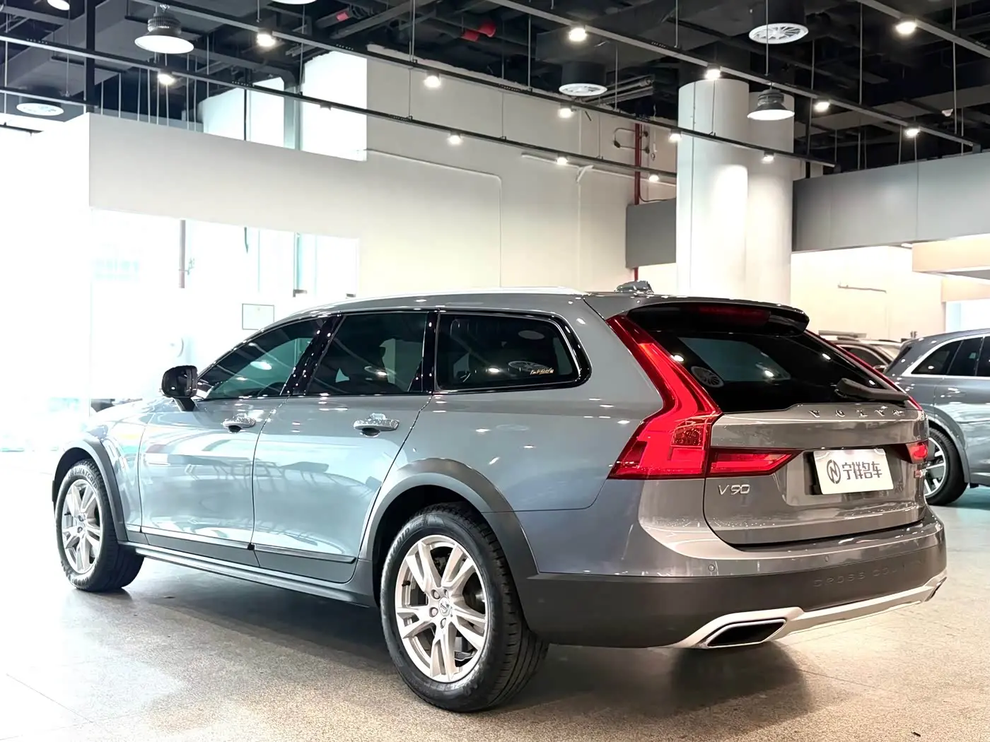 Volvo V90 2019 — Фото 6/20