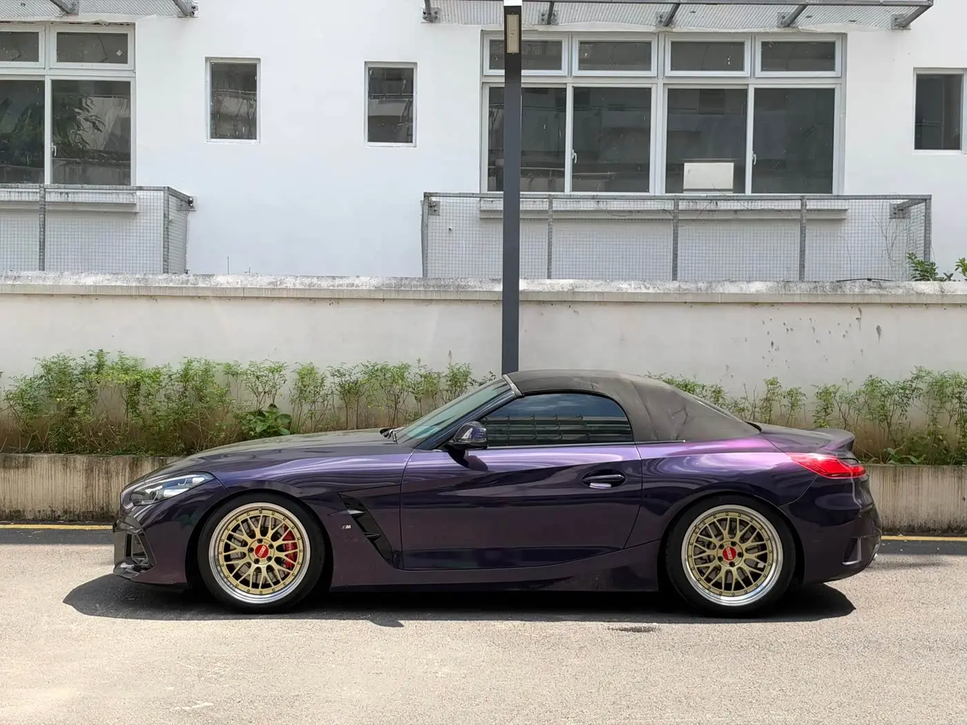 BMW Z4 2024 — Фото 9/20