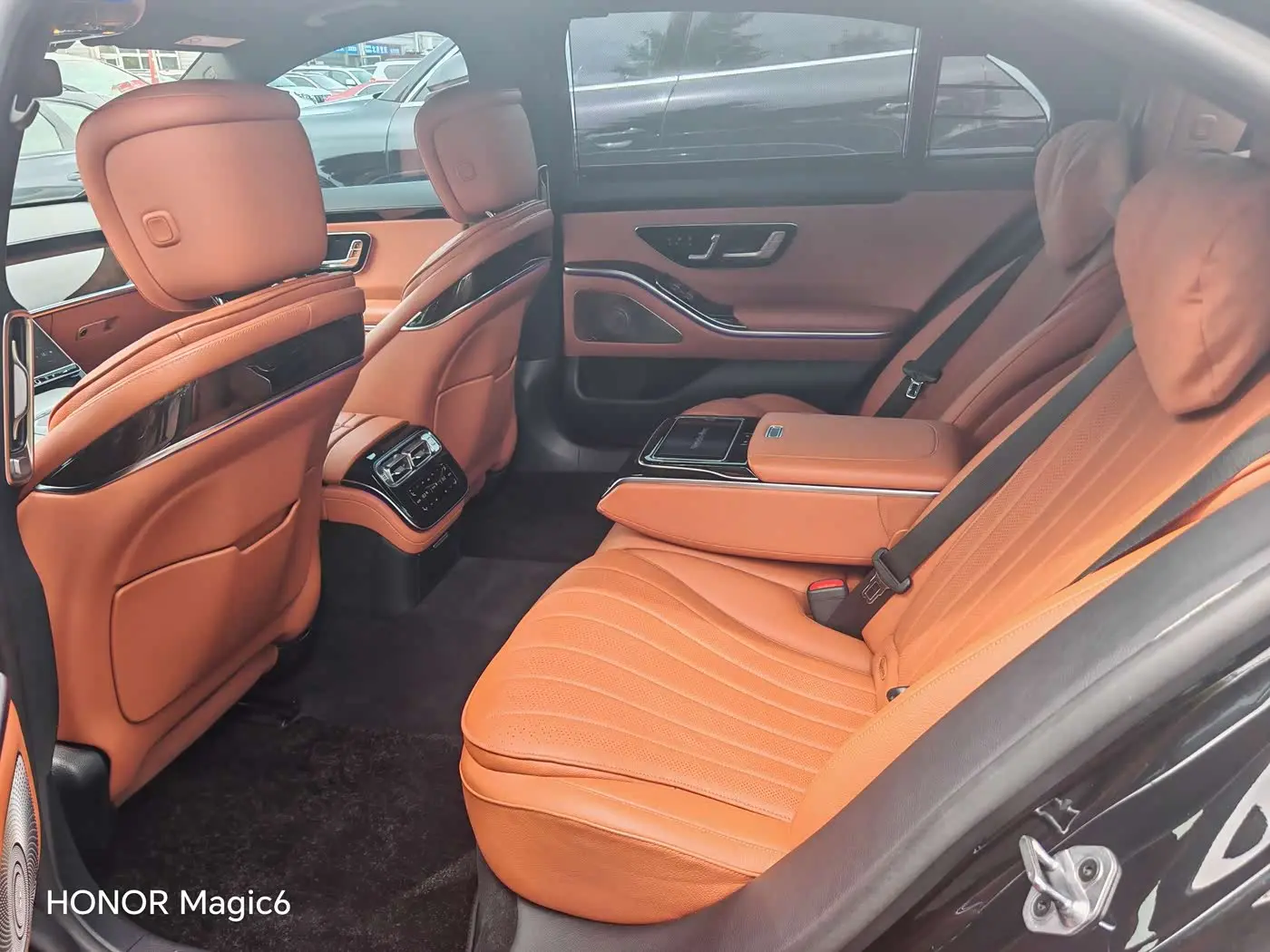 Mercedes-Benz S-Class 2021 — Photo 17/20