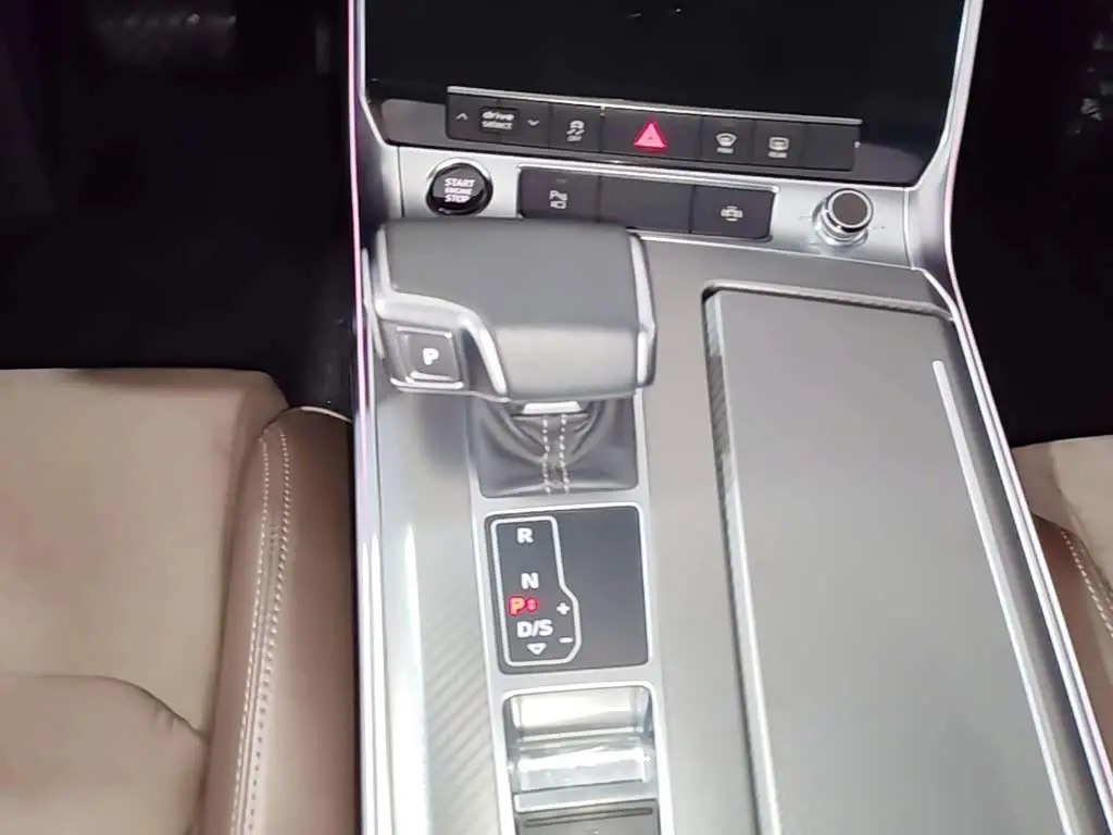 Audi A7L 2023 — Photo 13/19