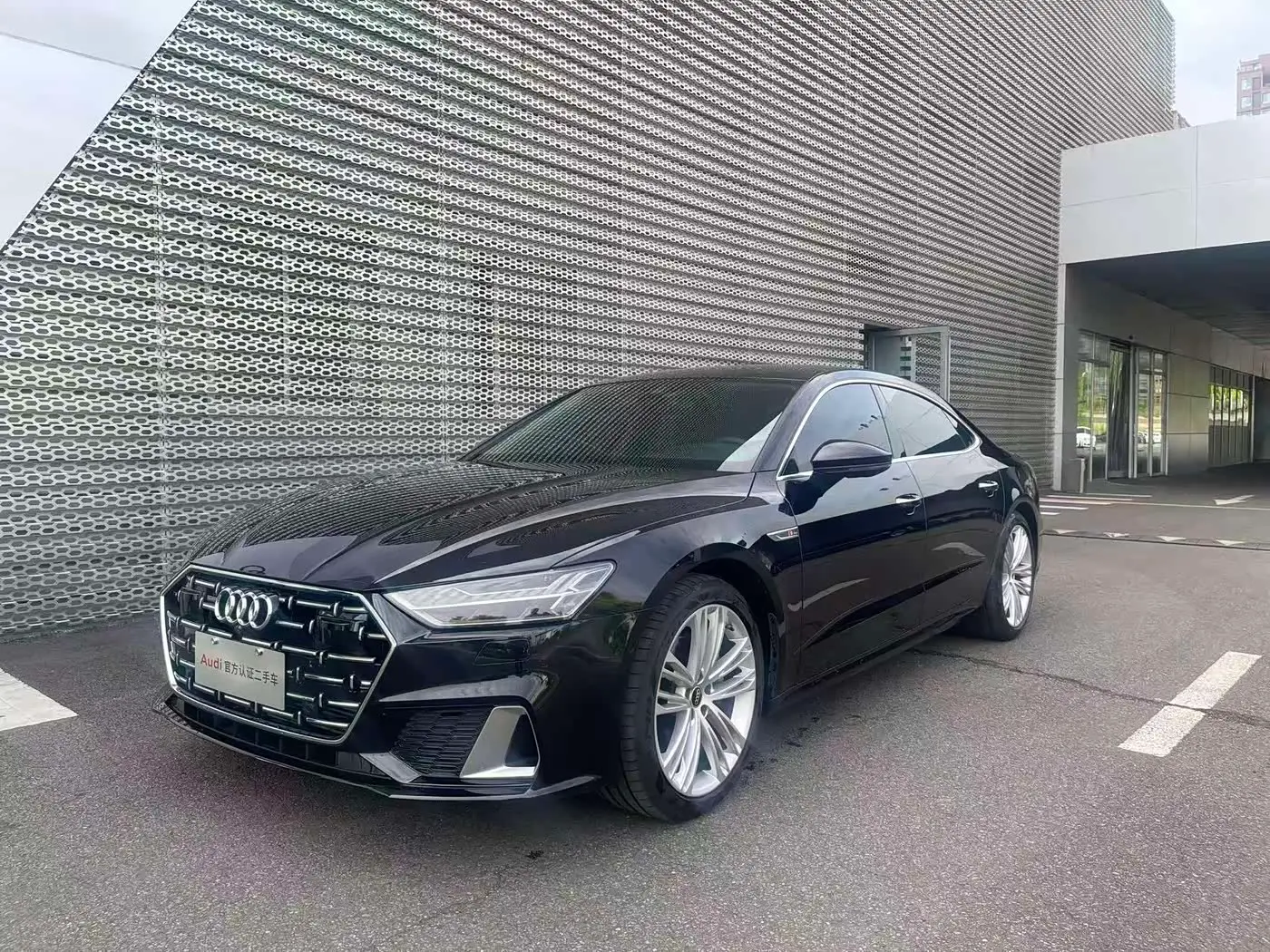 Audi A7L, 2024