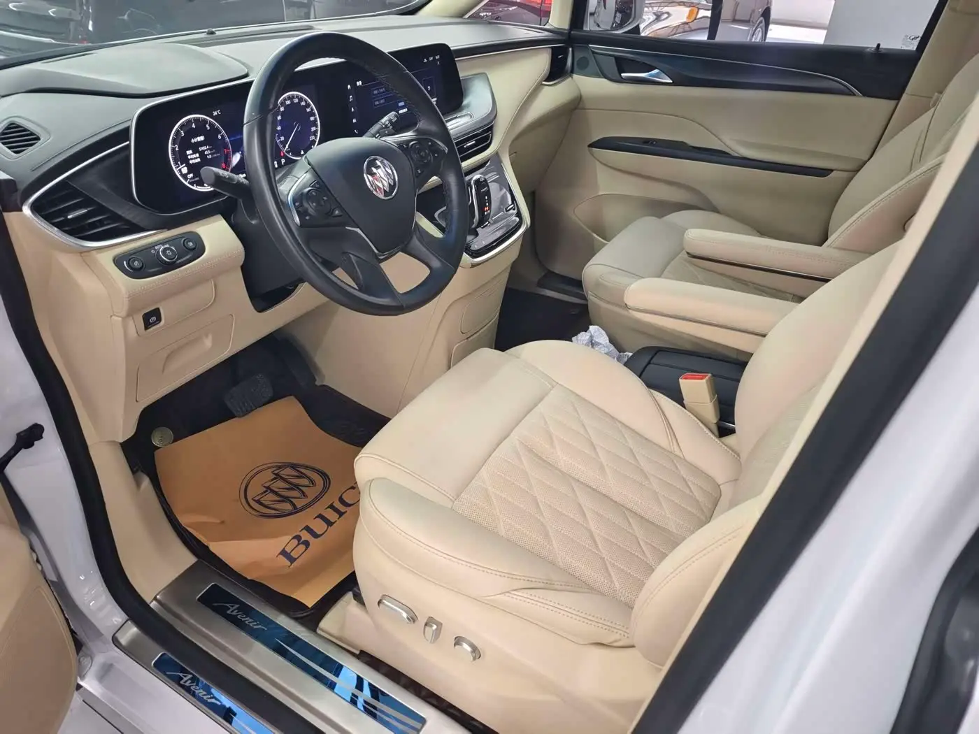 Buick GL8 2022 — Şəkil 10/18