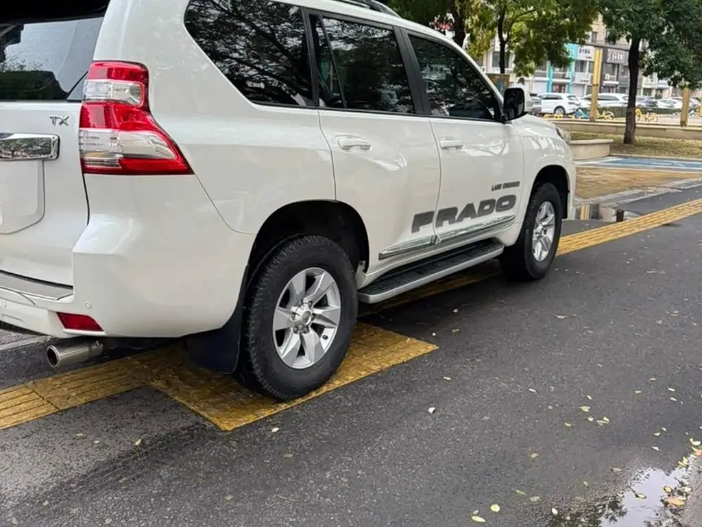 Toyota Prado 2016 — Photo 5/9