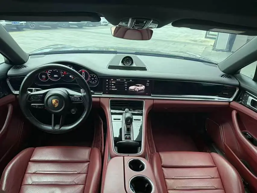 Porsche Panamera 2022 — Photo 4/8