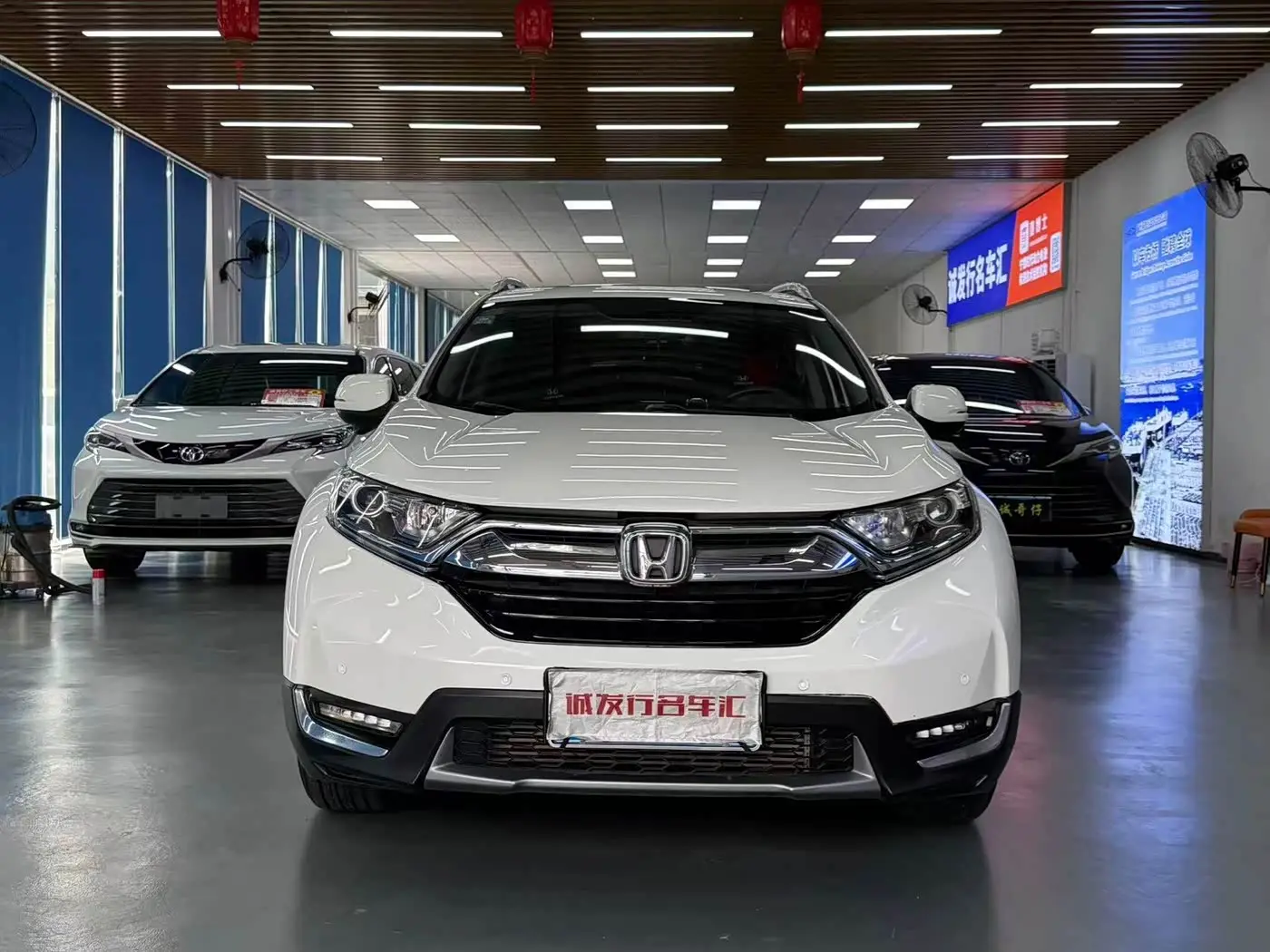 Honda CR-V 2019 — Фото 2/20