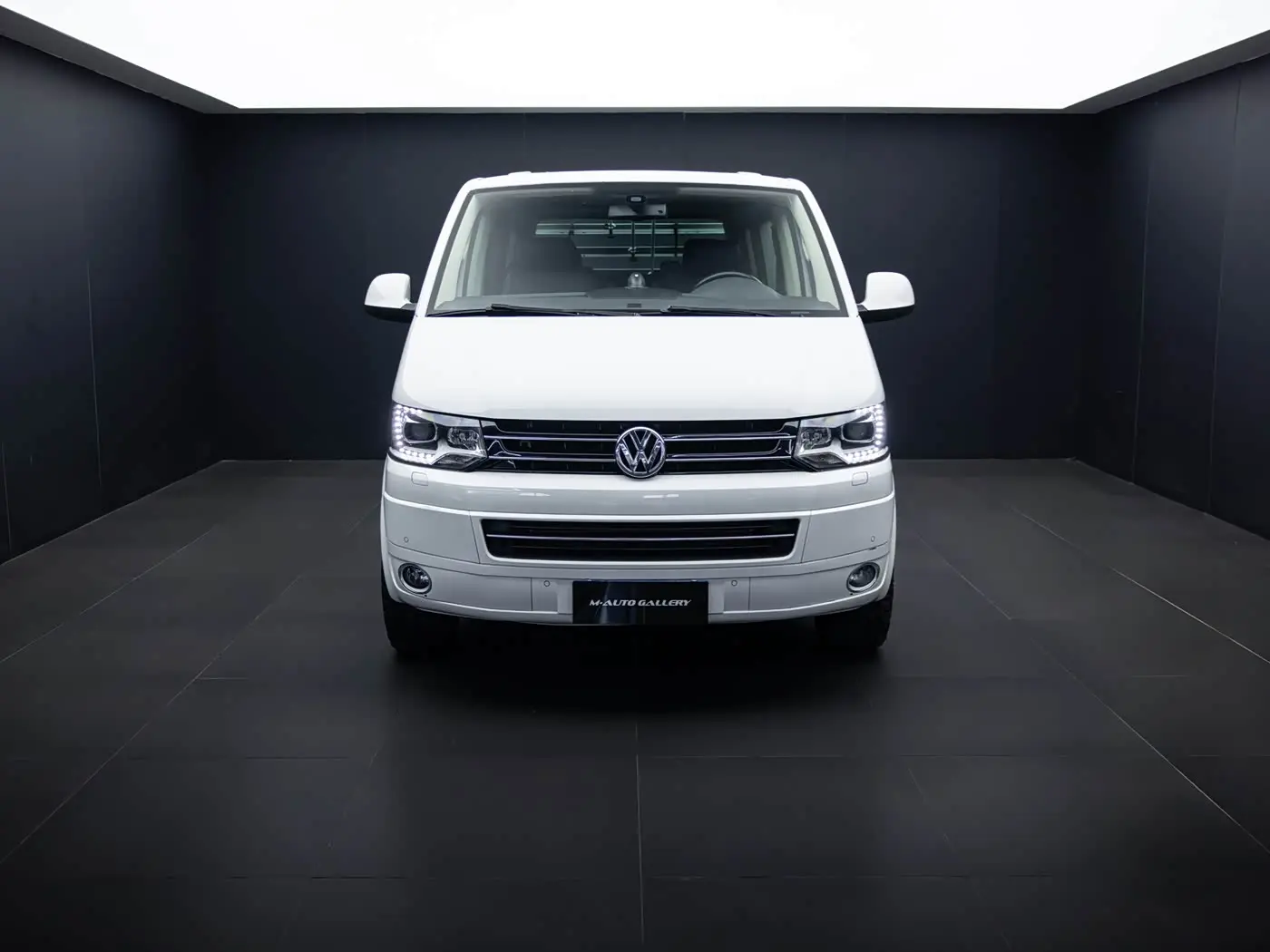 Volkswagen Multivan 2017 — ფოტო 5/20