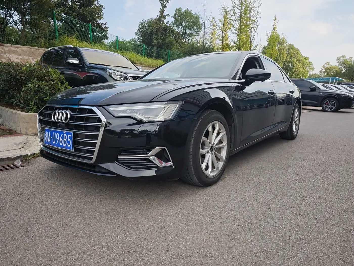 Audi A6L 2024 — Photo 1/9