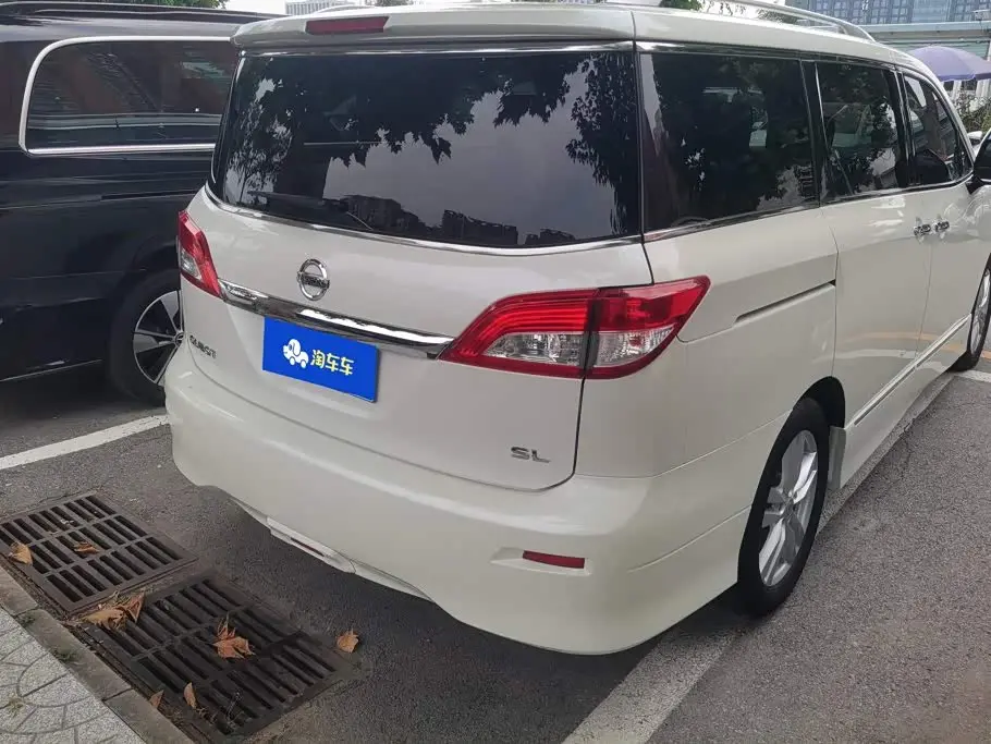 Nissan Quest 2017 — Şəkil 3/16