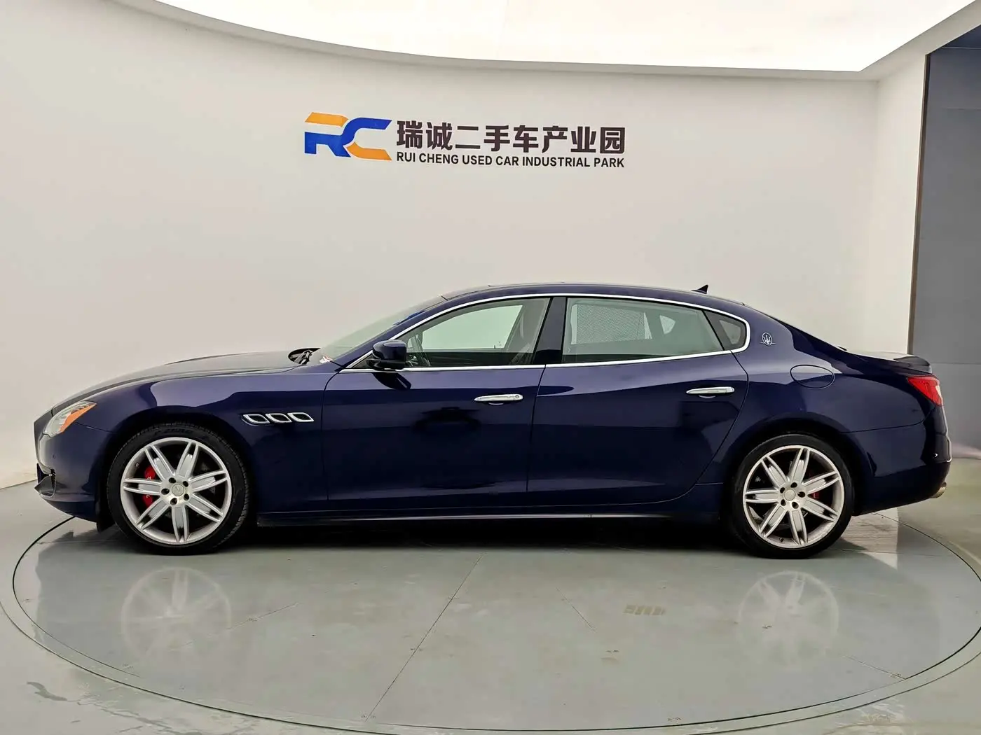 Maserati Quattroporte 2016 — ფოტო 3/16