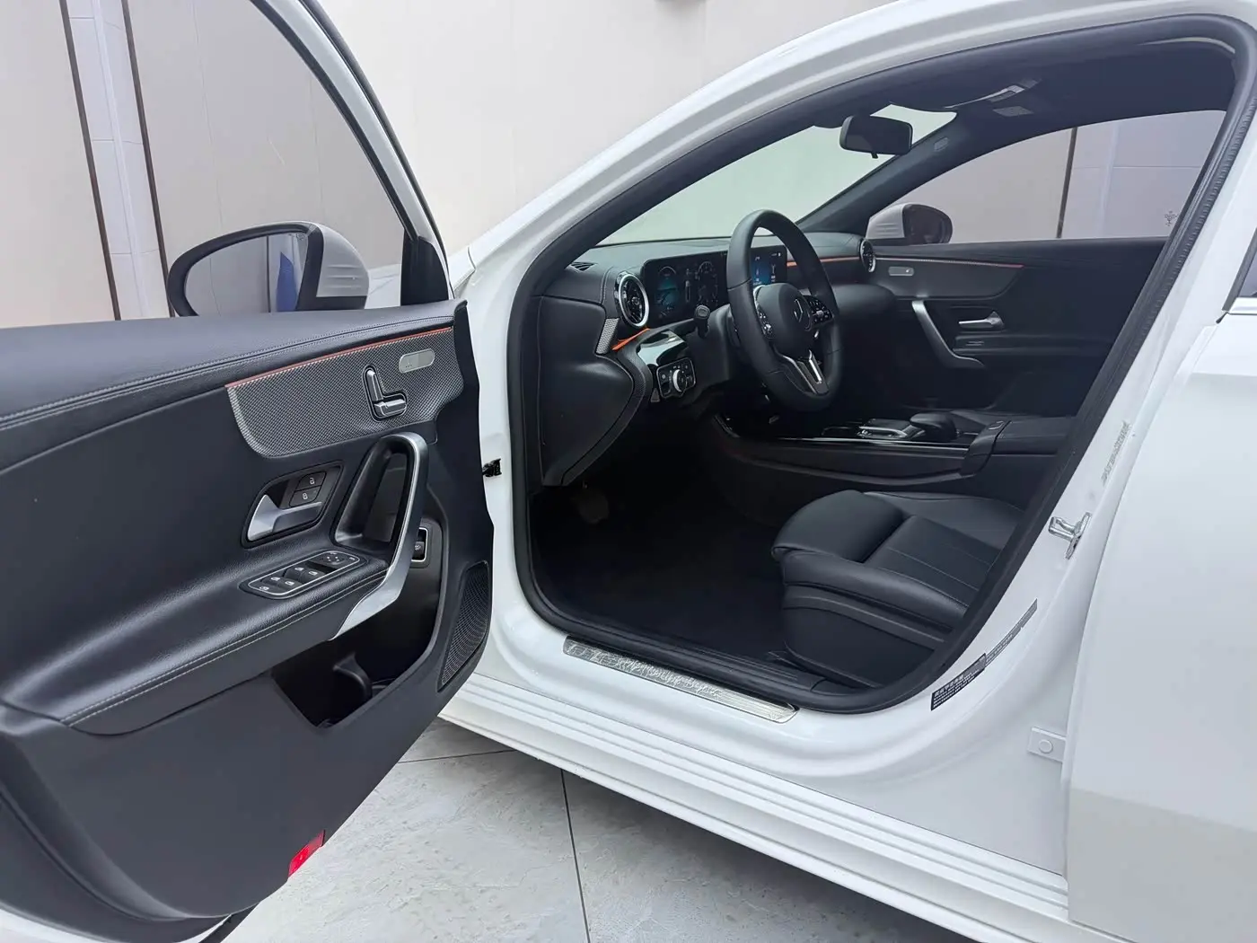 Mercedes-Benz A-Class 2023 — Фото 7/20