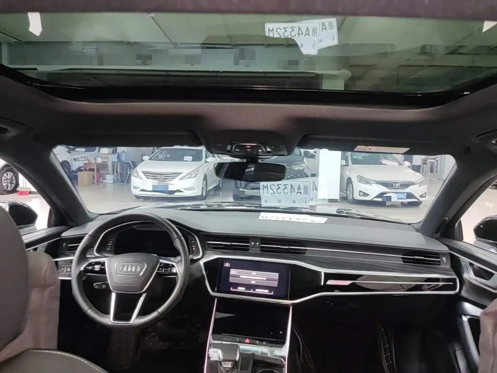 Audi A6L 2023 — Photo 17/19