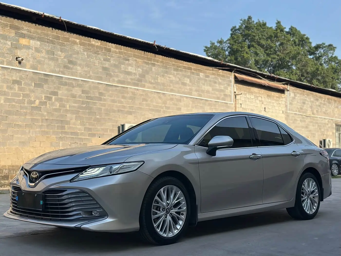 Toyota Camry 2020 — Photo 1/20