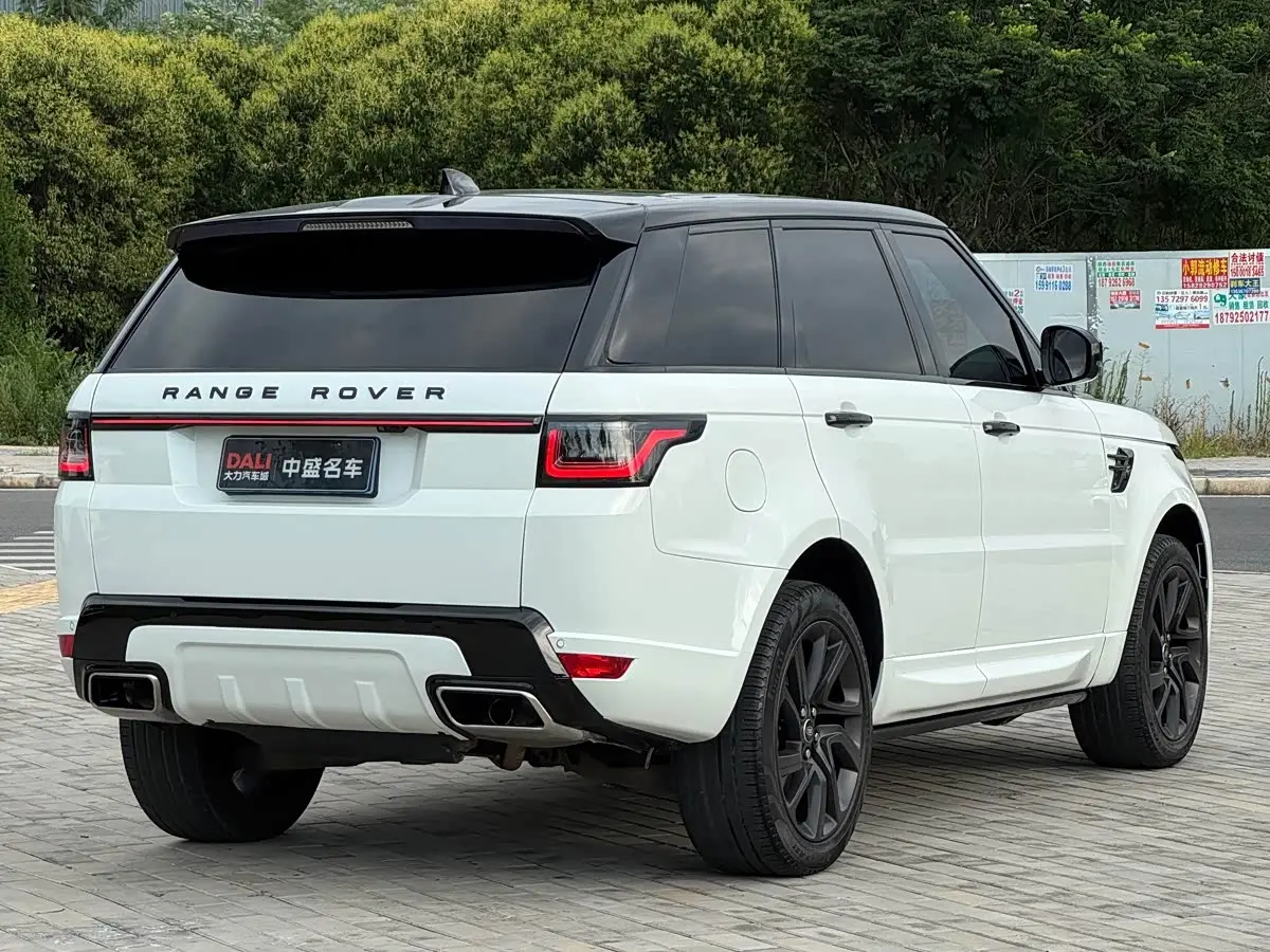 Land Rover Range Rover Sport 2017 — Фото 4/17
