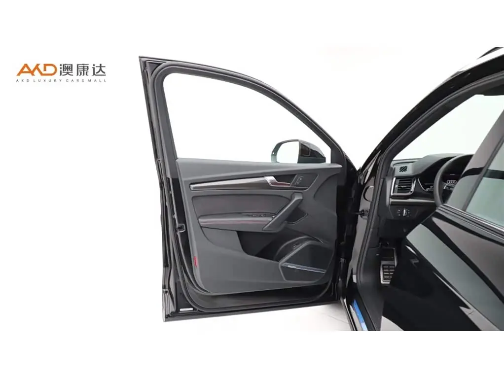 Audi SQ5 2023 — Photo 10/10