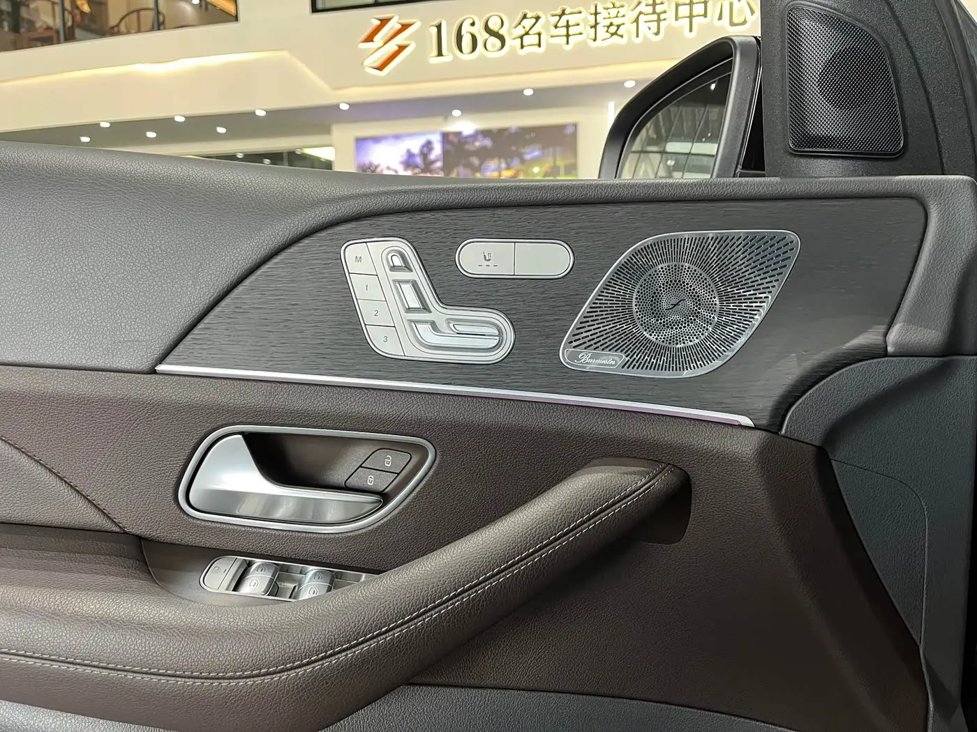 Mercedes-Benz GLE 2020 — Фото 8/20