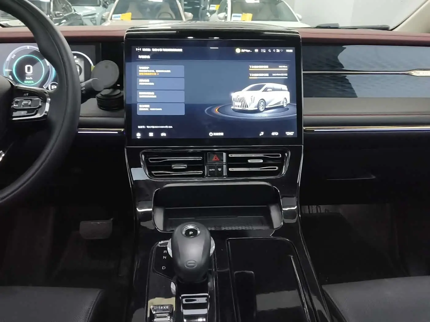GAC Trumpchi Trumpchi E9 2024 — Photo 9/12