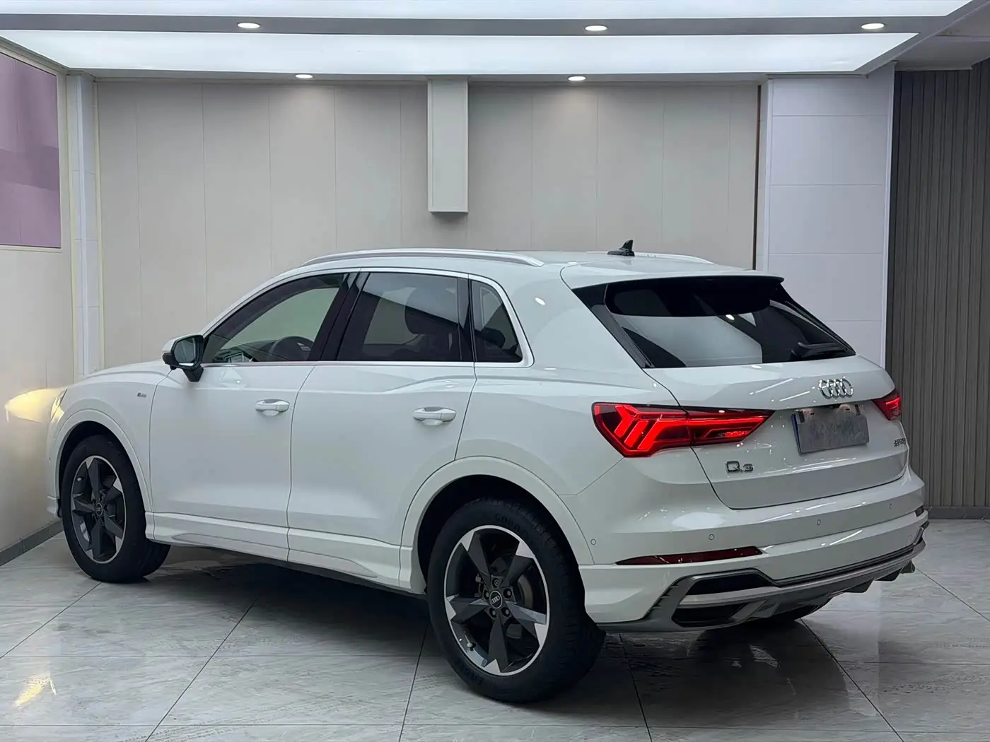 Audi Q3 2022 — Şəkil 6/20