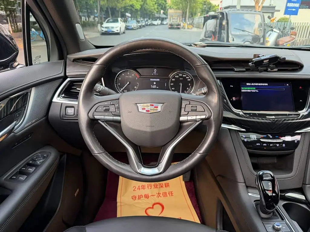 Cadillac XT6 2022 — Photo 14/14