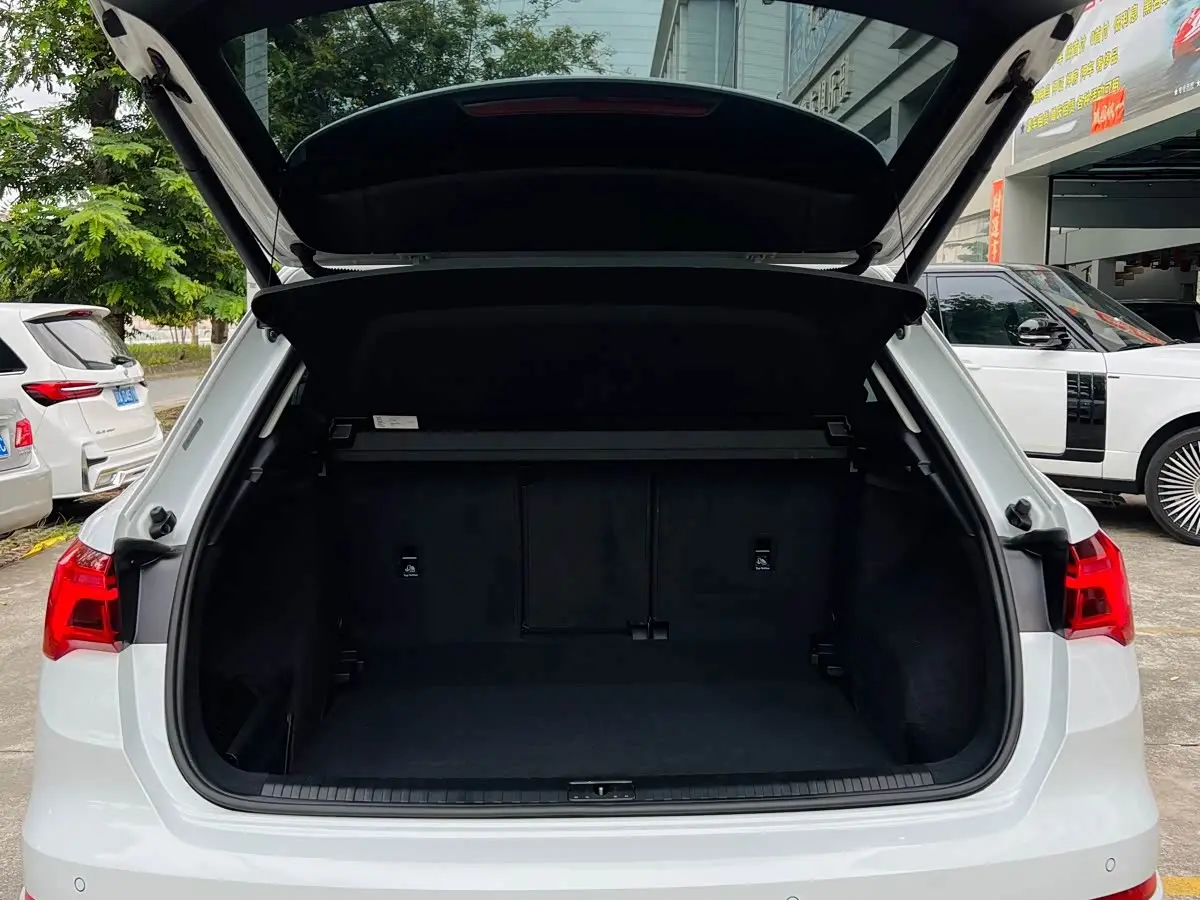 Audi Q3 2022 — Photo 9/18