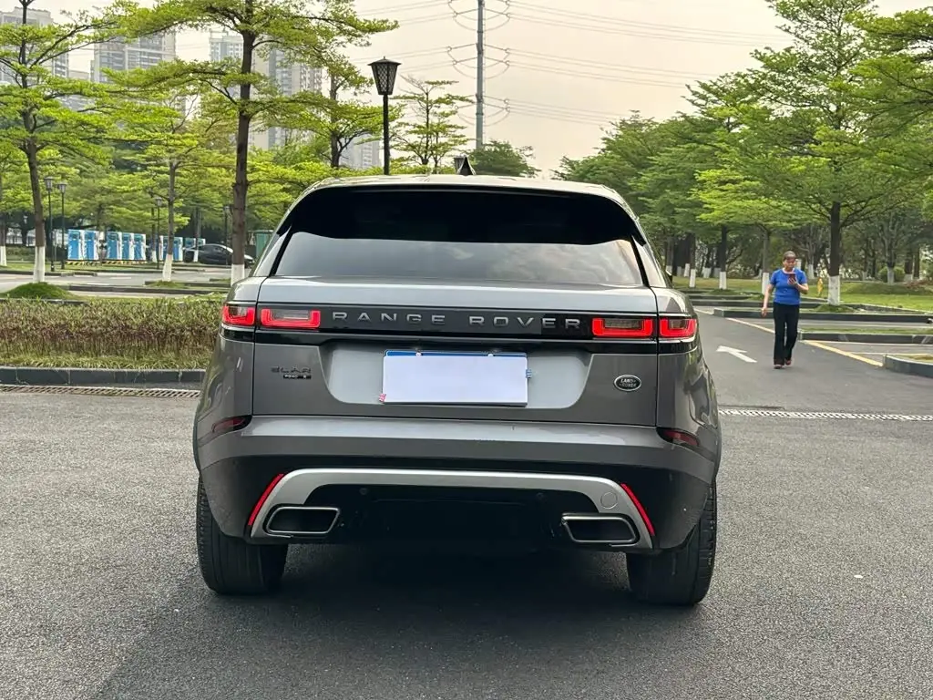 Land Rover Range Rover Velar 2020 — Photo 15/18