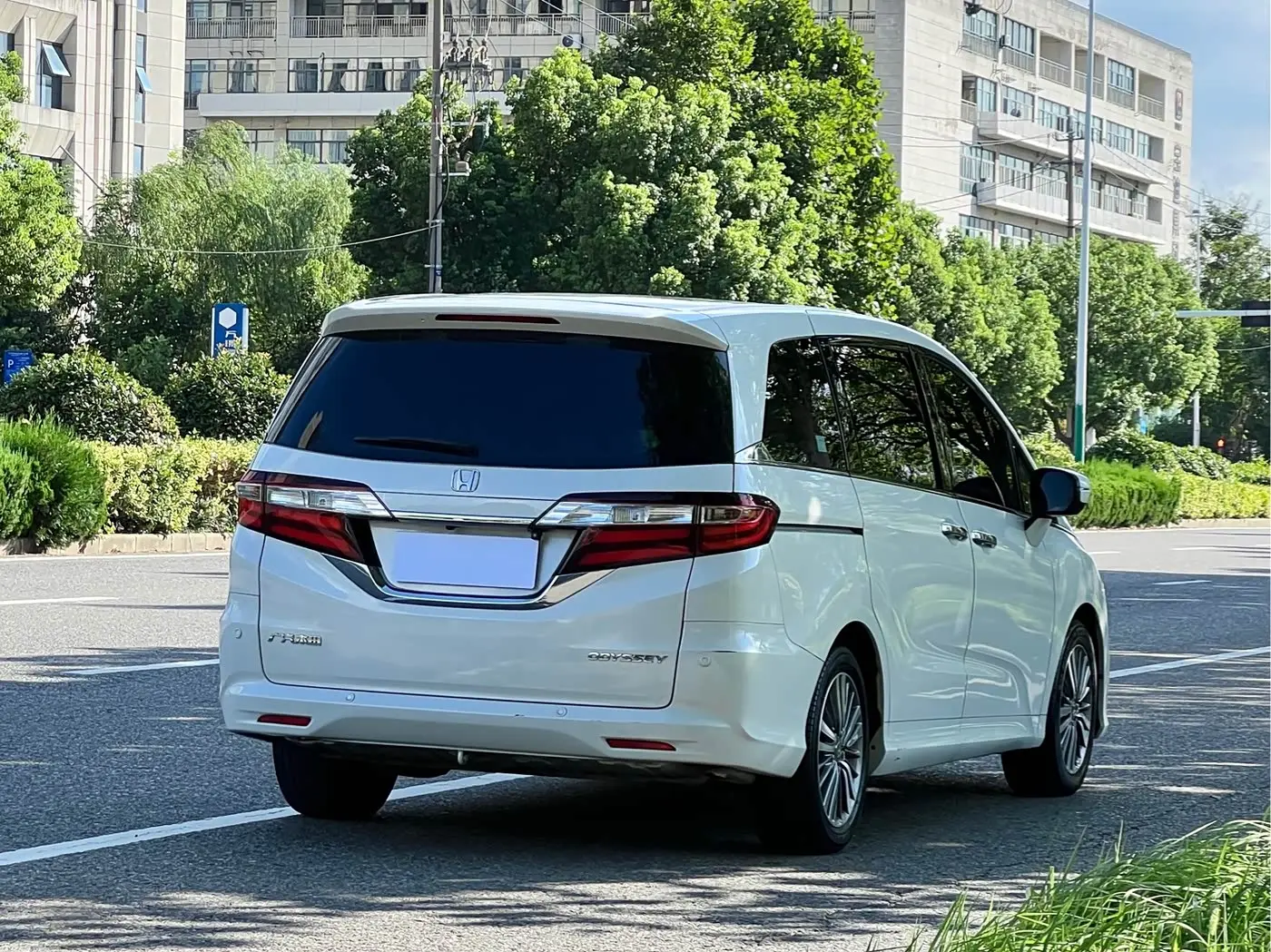 Honda Odyssey 2018 — Photo 3/20