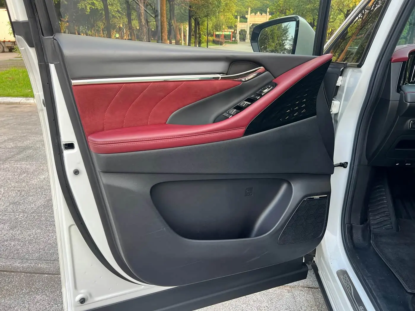 GAC Trumpchi Trumpchi M8 2023 — Photo 20/20