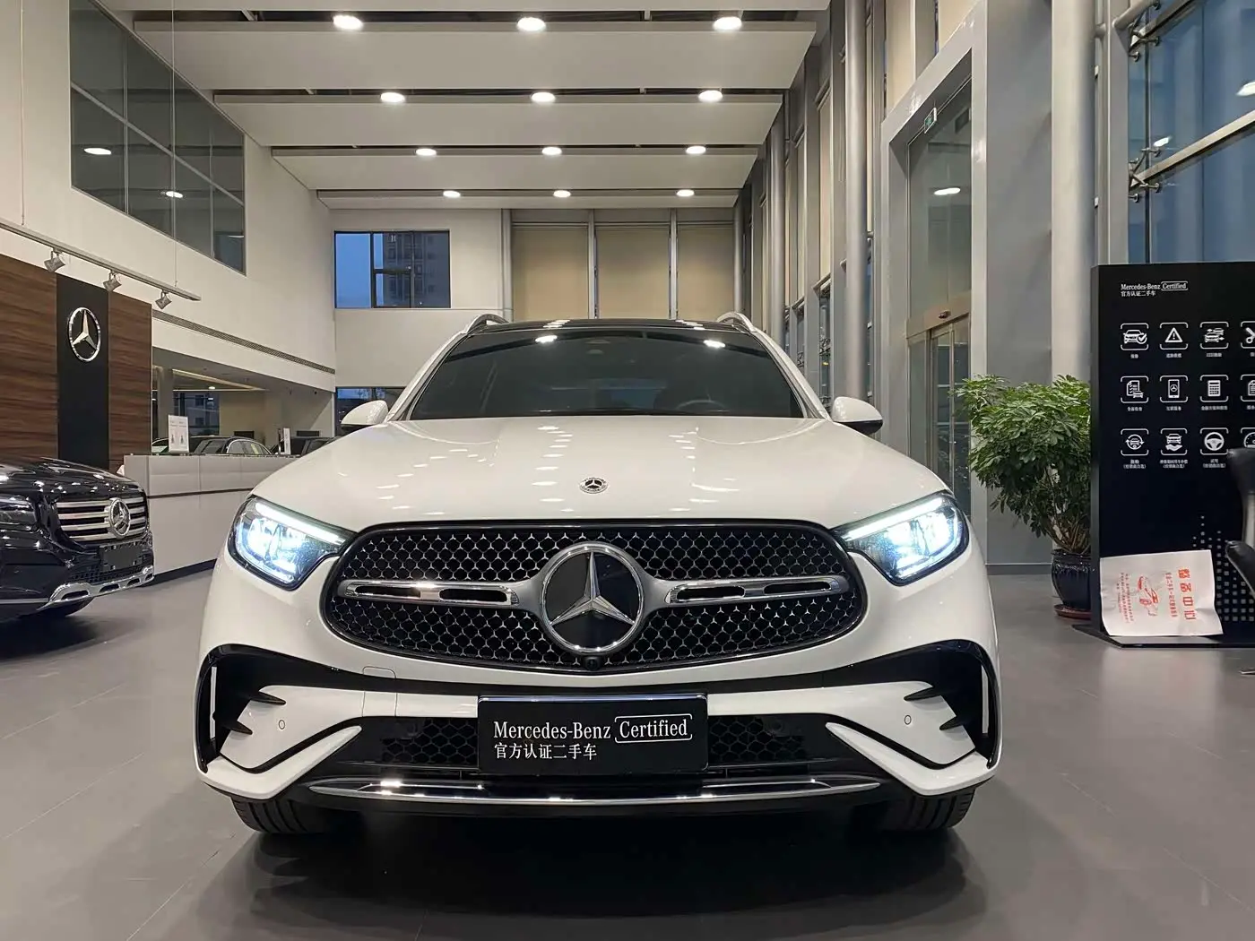 Mercedes-Benz GLC 2024 — Фото 2/18