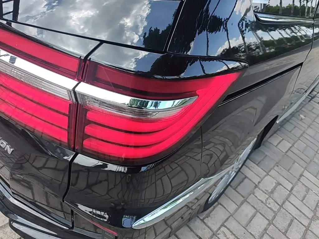 Honda Elysion 2019 — Photo 8/20
