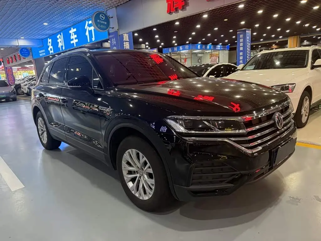Volkswagen Touareg 2020 — Photo 3/14