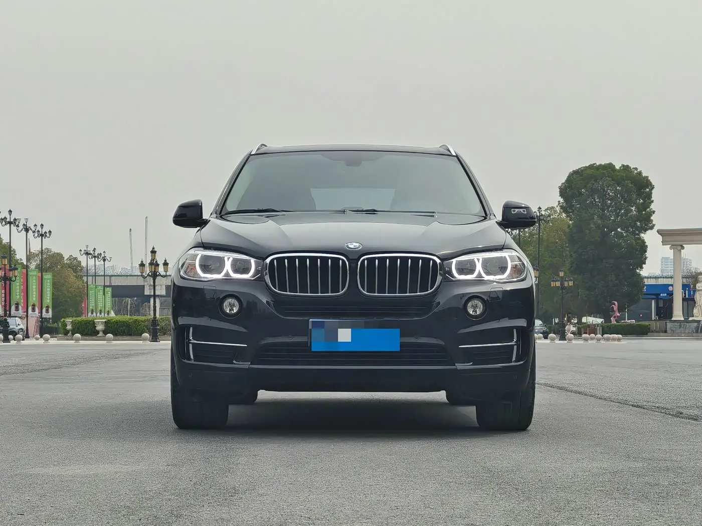 BMW X5 2018 — Фото 2/14