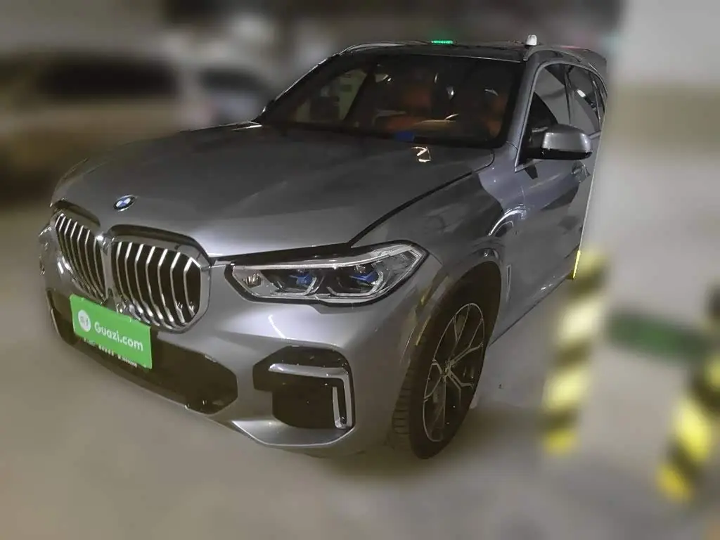 BMW X5 2022 — Фото 1/20