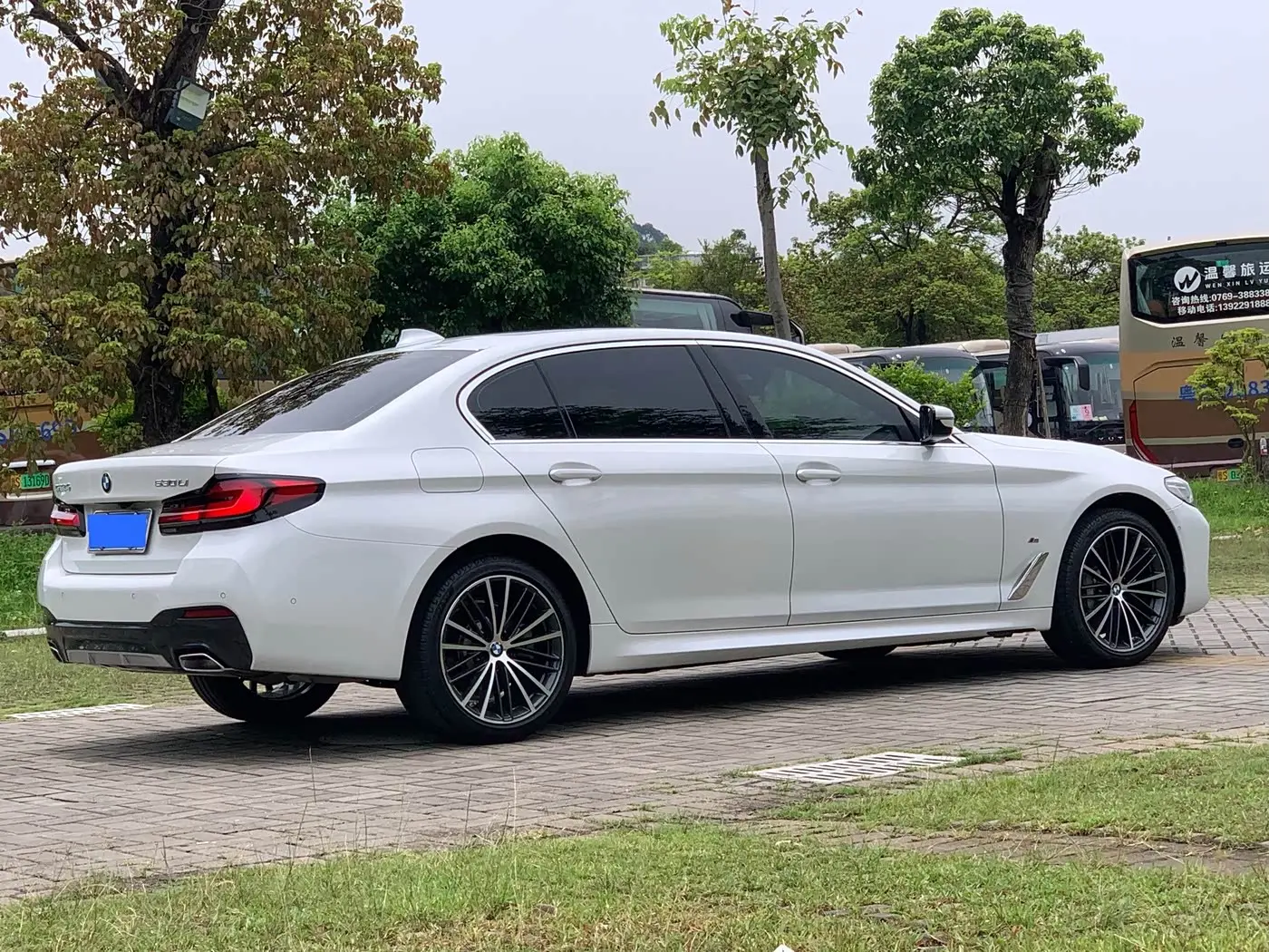 BMW 5 Series 2022 — Фото 6/15