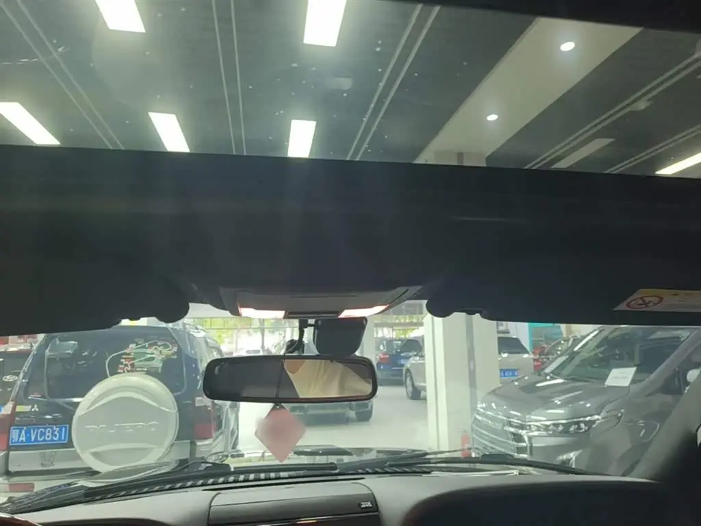 Lincoln Navigator 2016 — Şəkil 18/20
