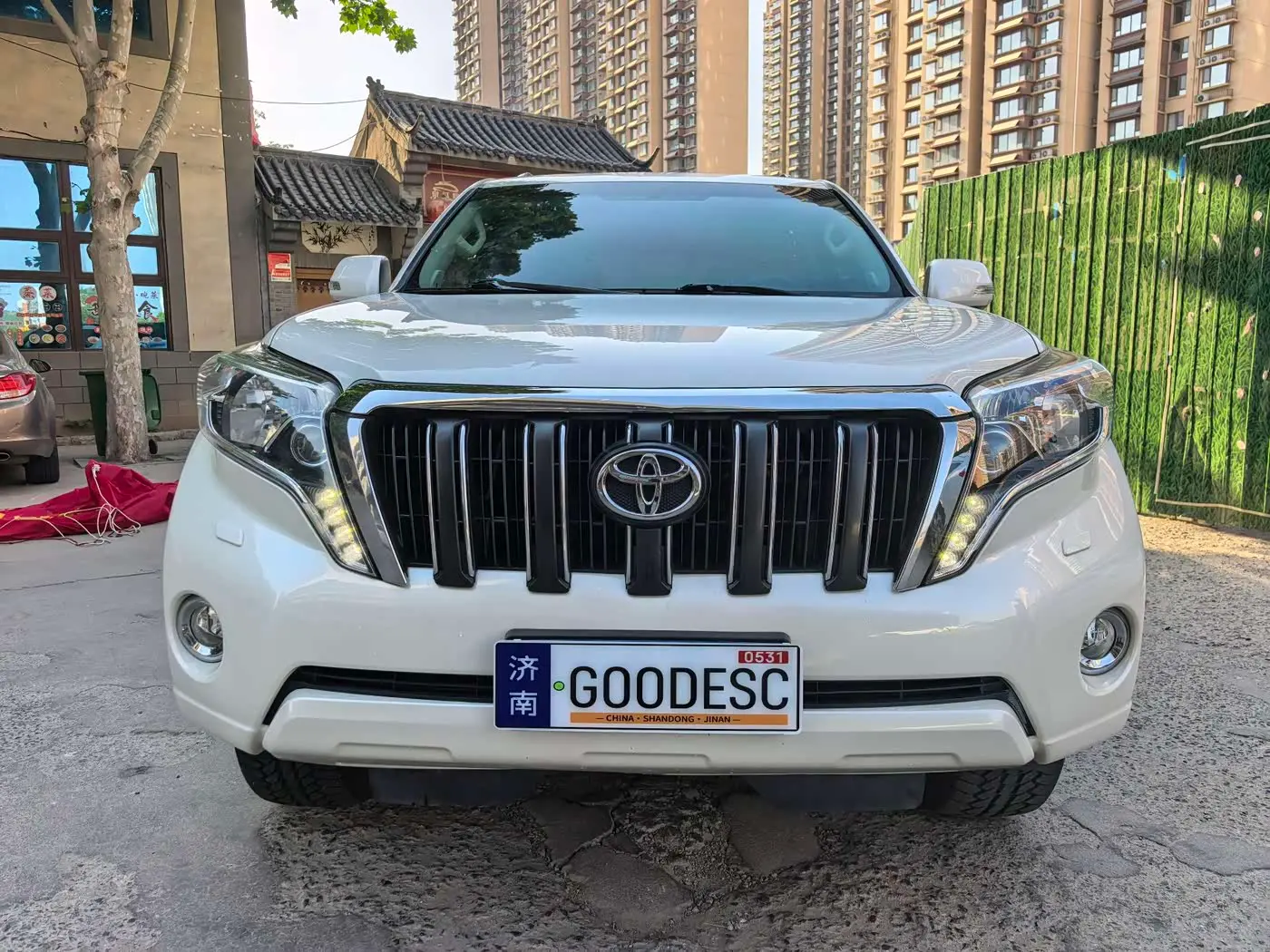 Toyota Prado 2016 — Photo 2/19