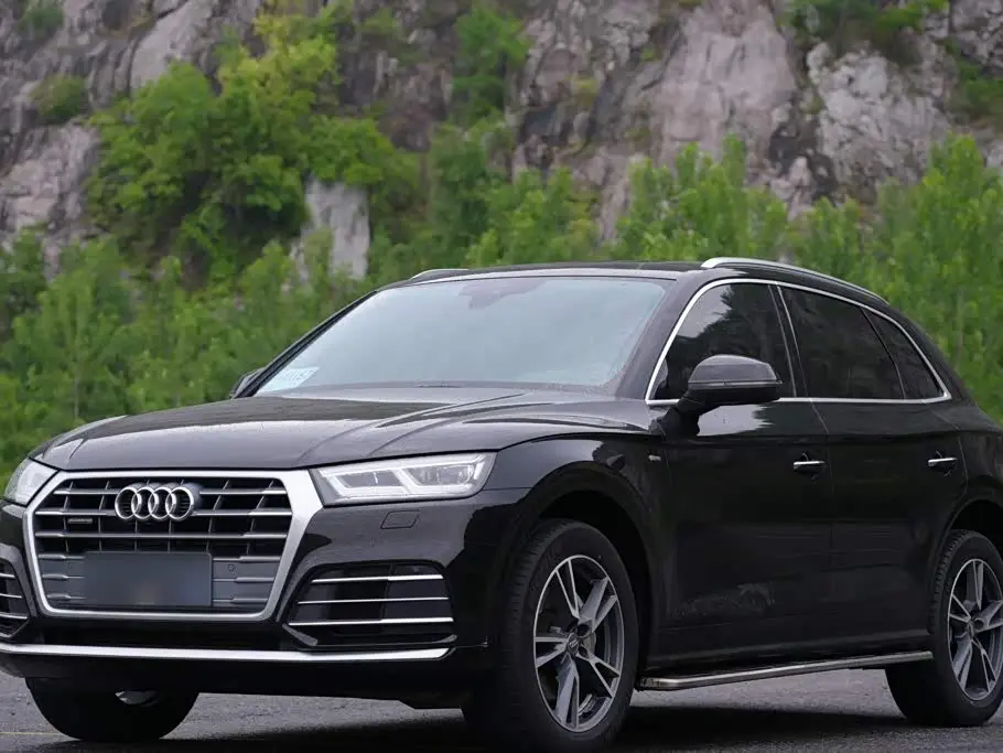 Audi Q5L 2021 — Фото 2/20