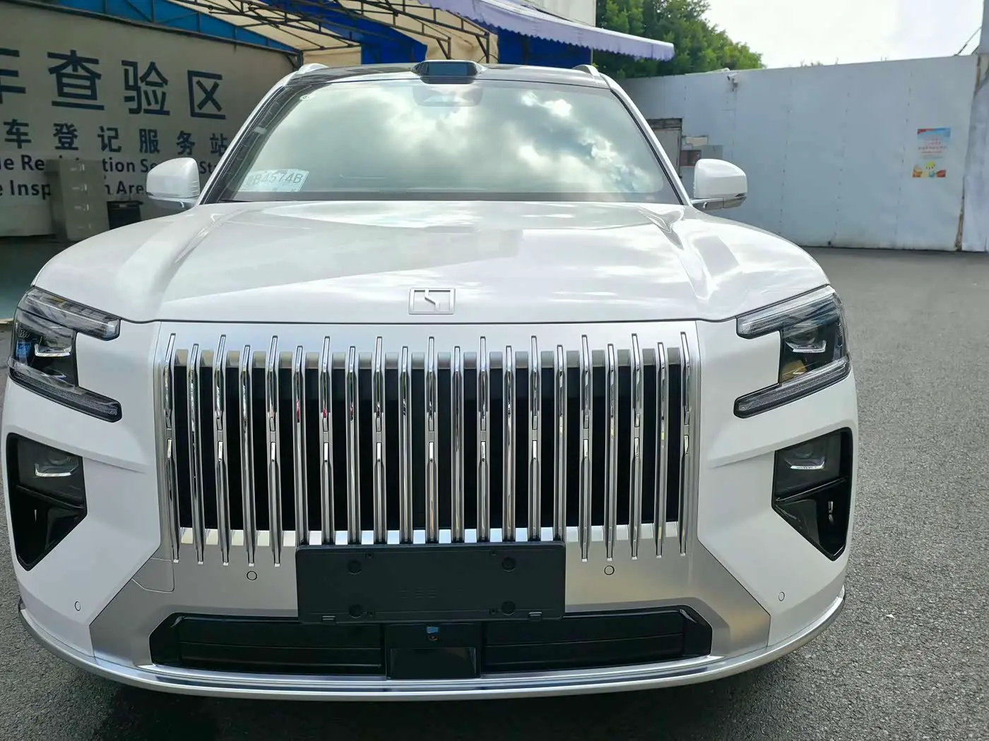 ZEEKR 8X 2026 — Photo 2/10