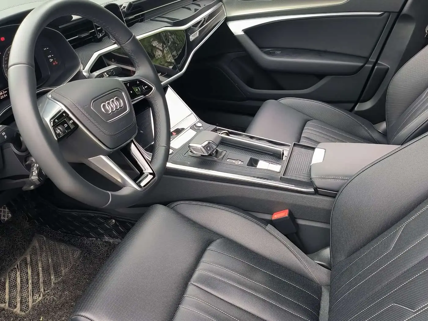 Audi A6L 2025 — Photo 4/9