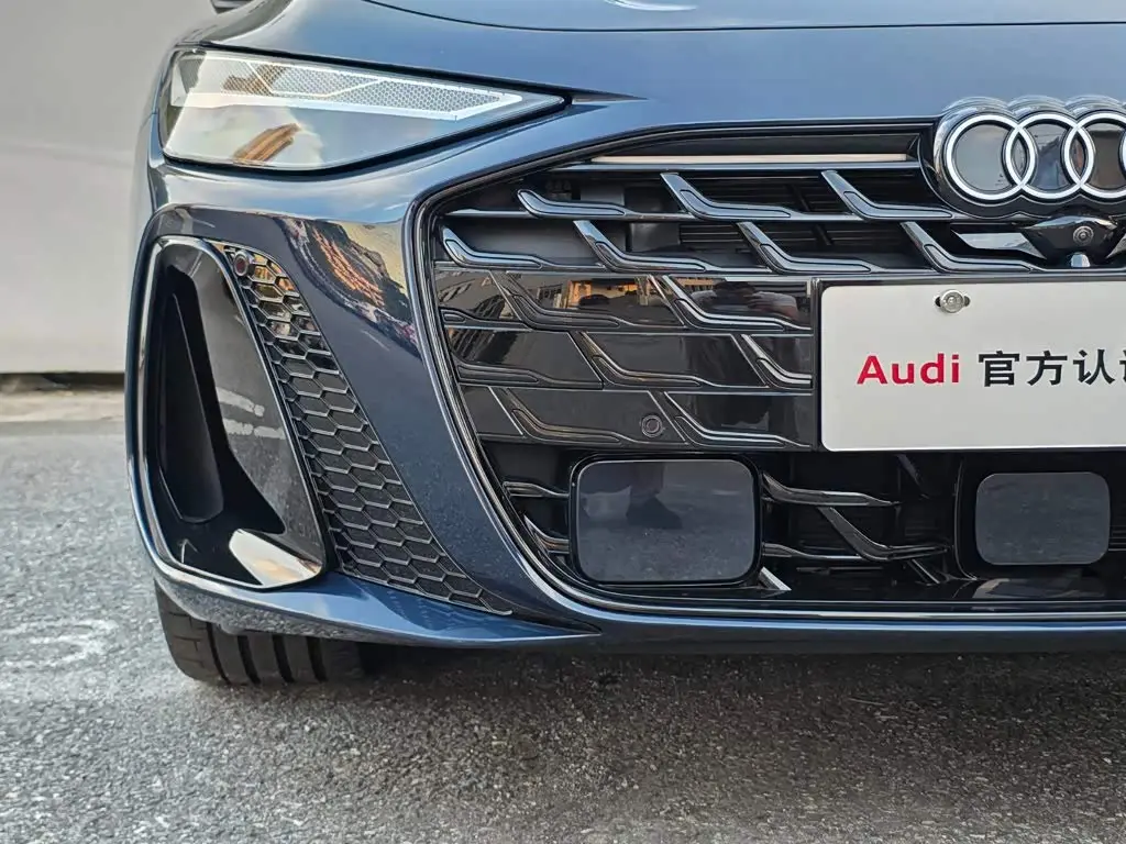 Audi A6L 2026 — Photo 6/16