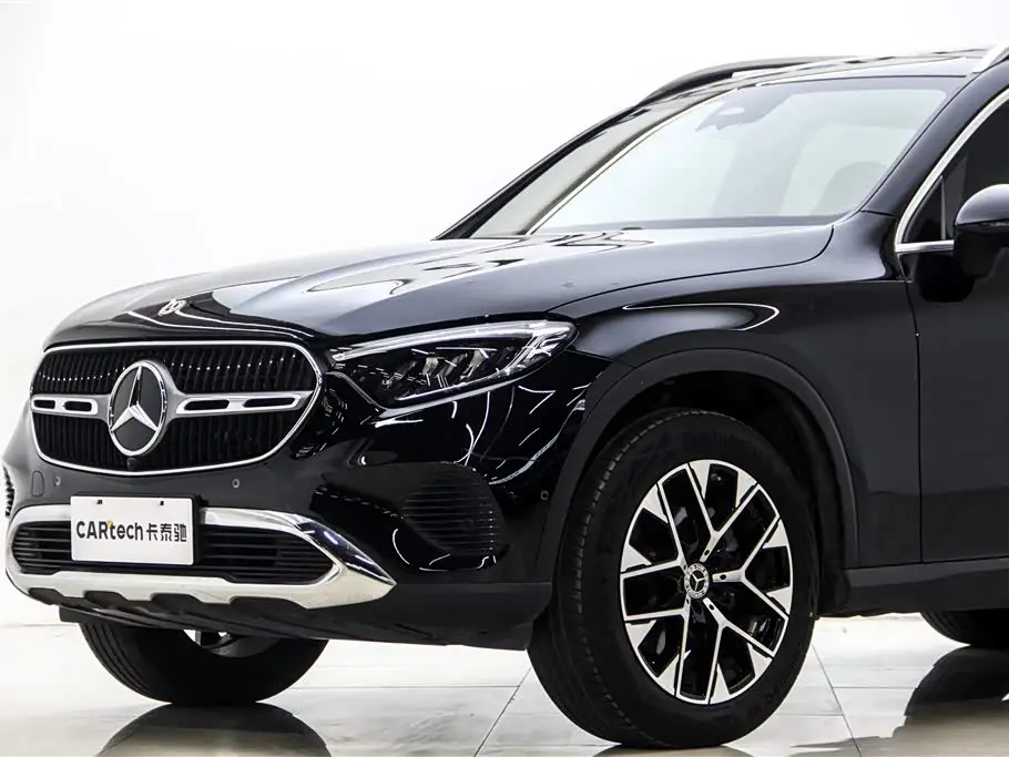 Mercedes-Benz GLC 2023 — Photo 6/20