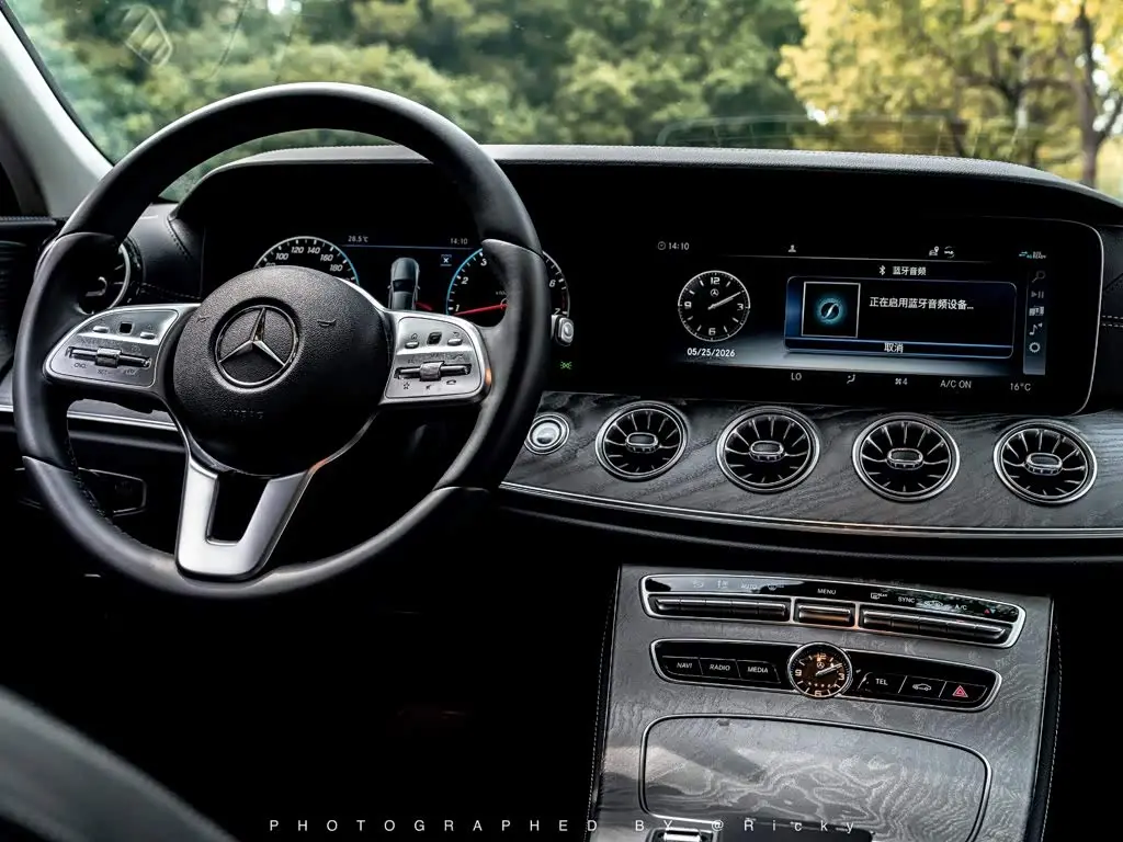 Mercedes-Benz CLS 2019 — Фото 5/11