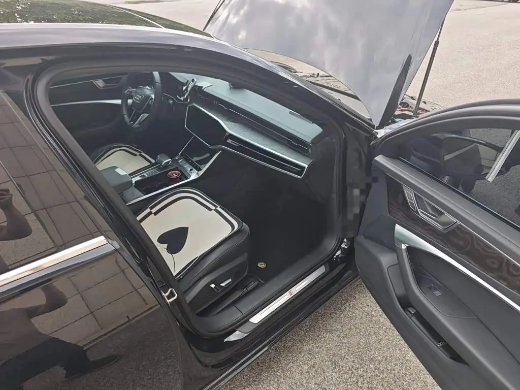 Audi A6L 2024 — ფოტო 17/20