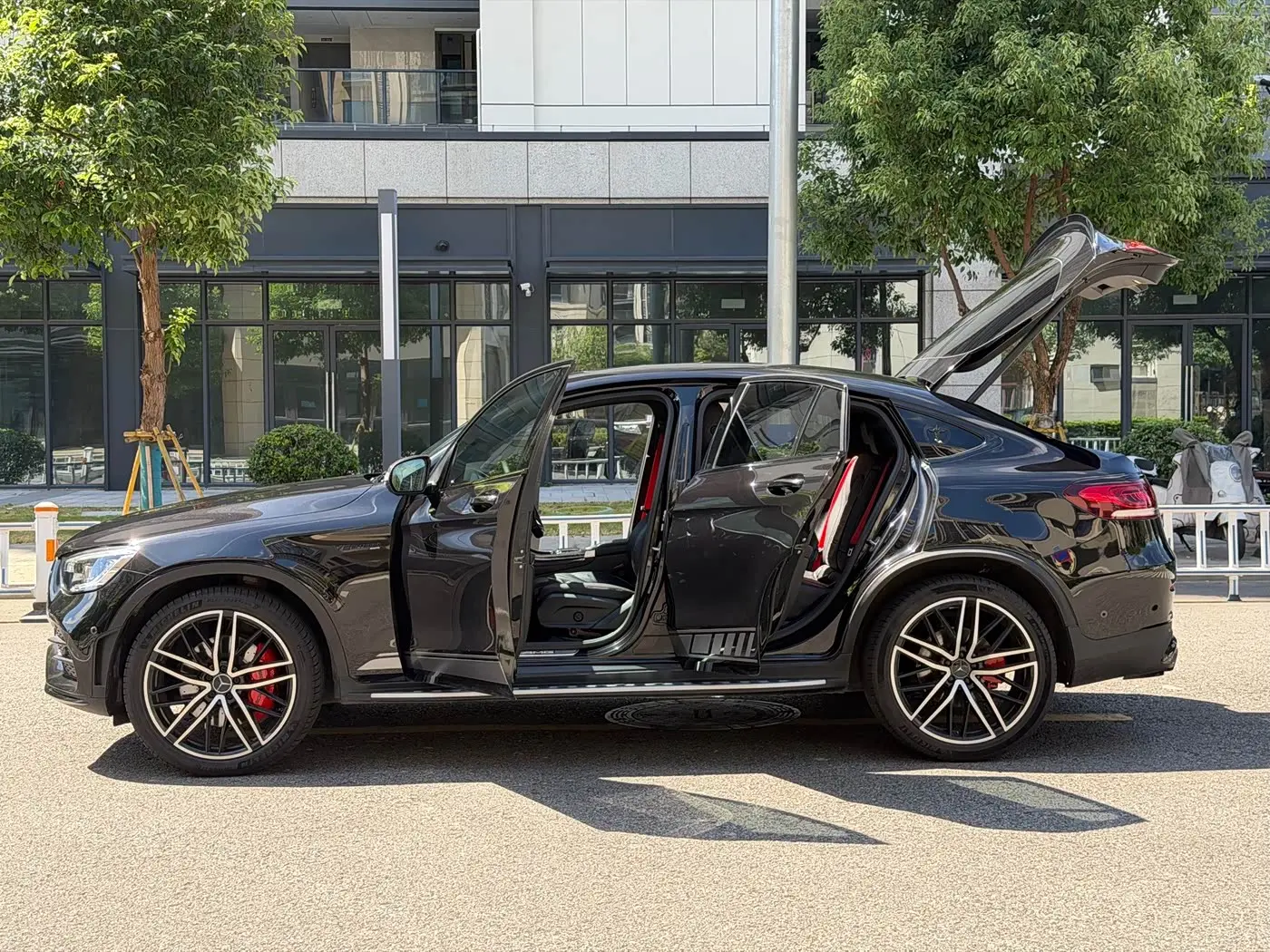 Mercedes-Benz GLC AMG 2020 — Фото 2/20