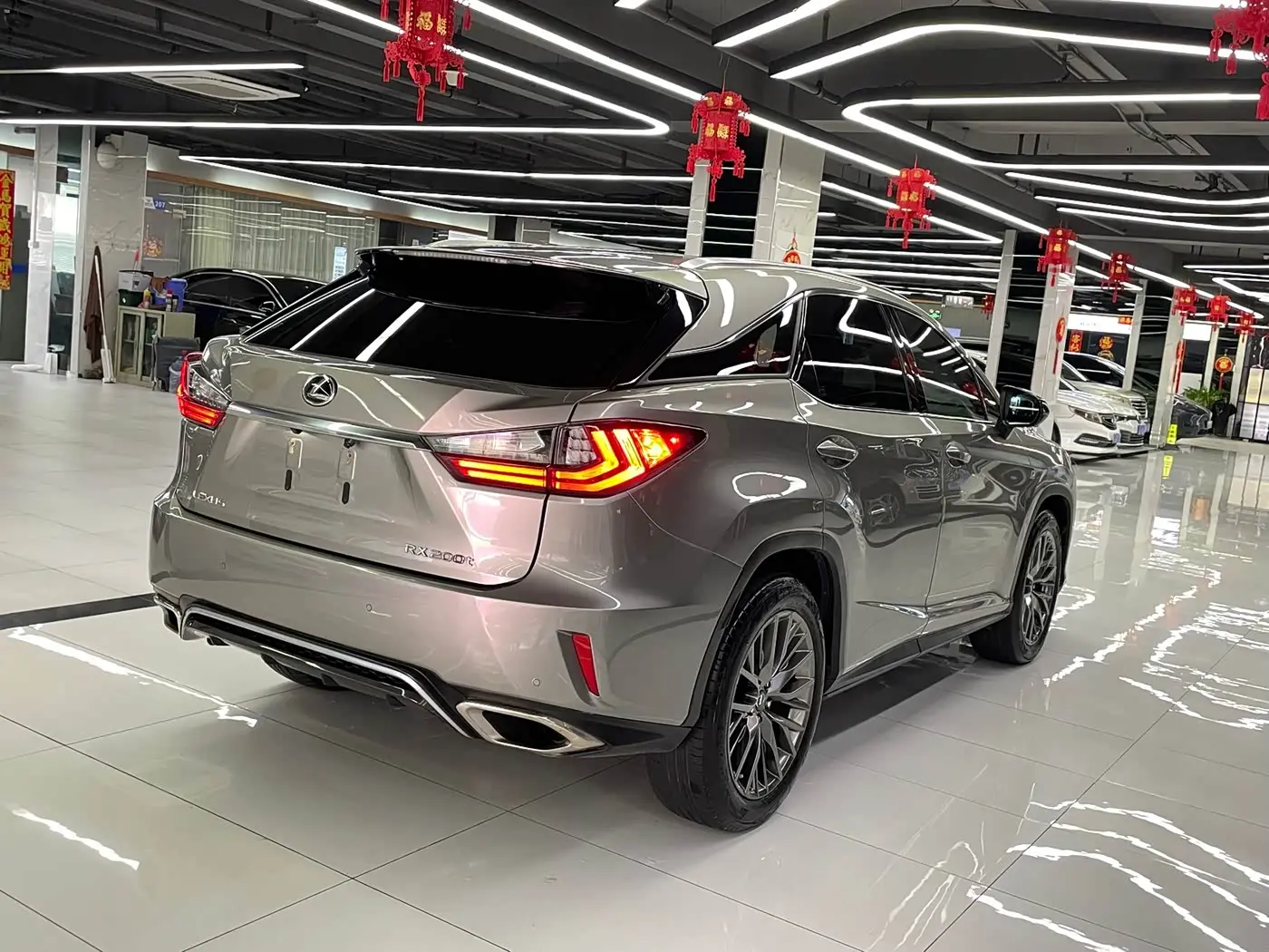 Lexus RX 2017 — Şəkil 8/20