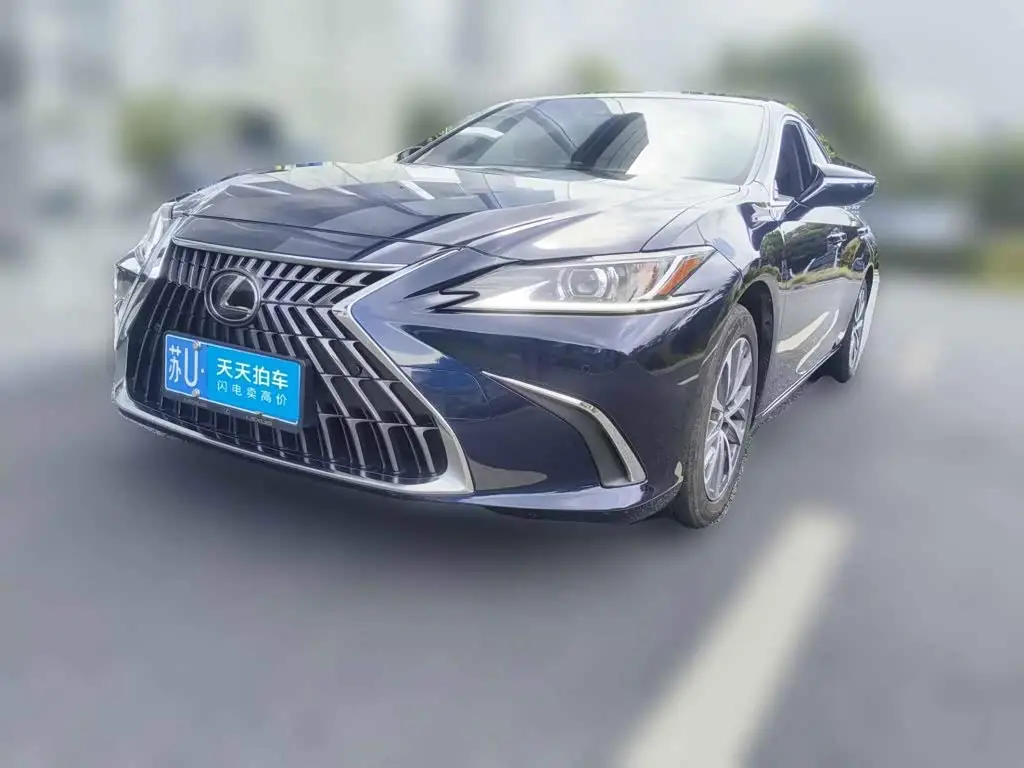 Lexus ES, 2024