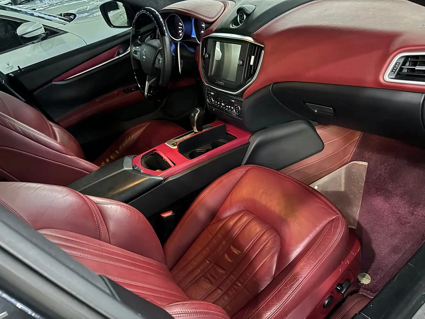 Maserati Ghibli 2015 — Фото 12/15