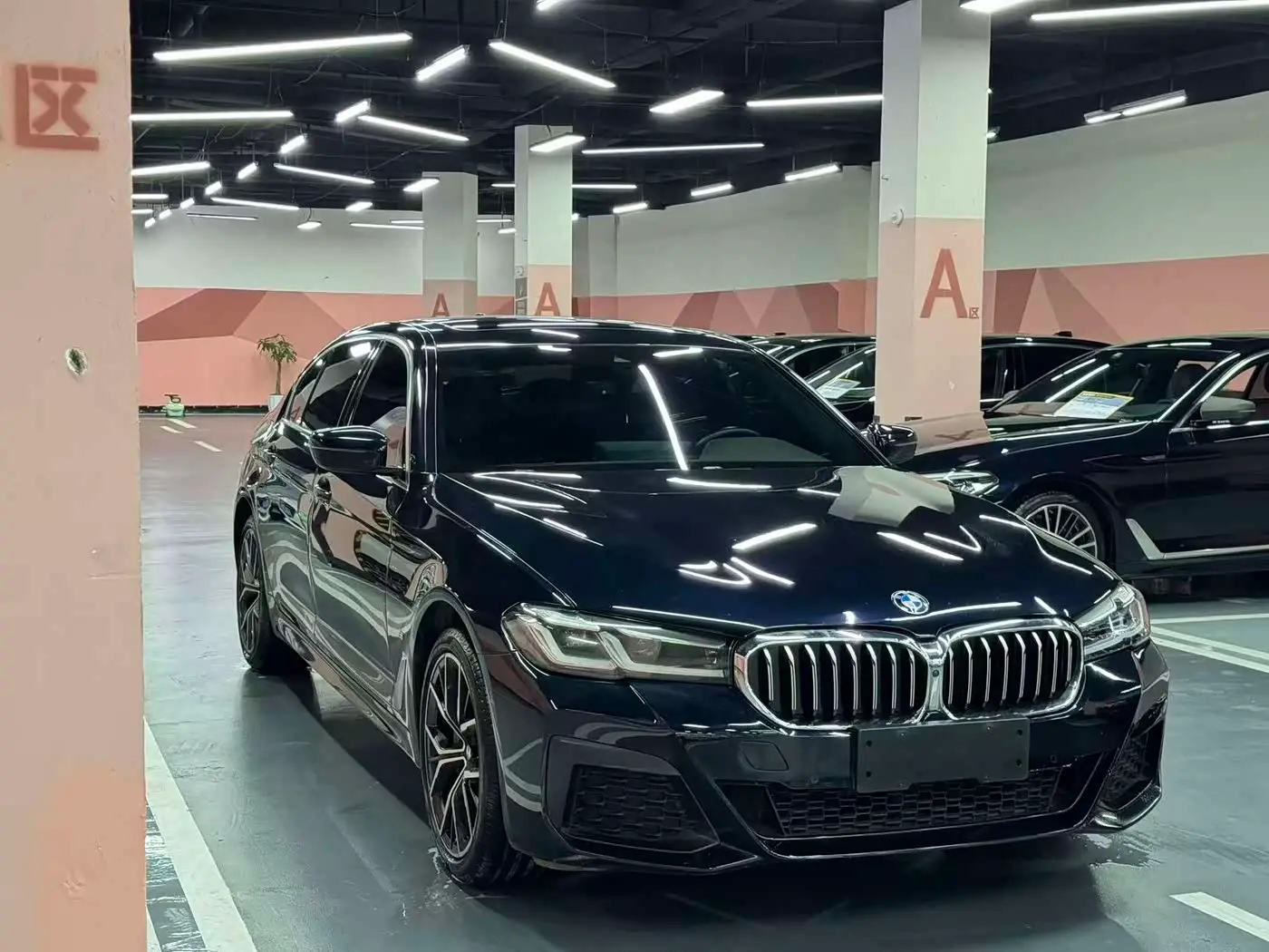 BMW 5 Series 2022 — Photo 3/10