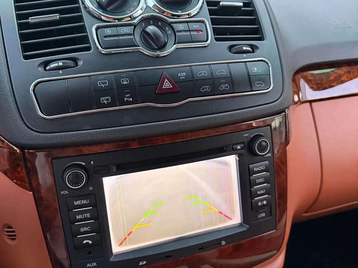 Mercedes-Benz Vito 2015 — Photo 14/20
