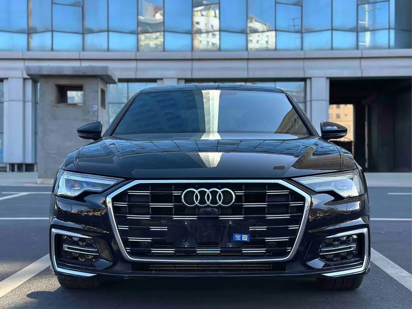 Audi A6L 2024 — Photo 2/16