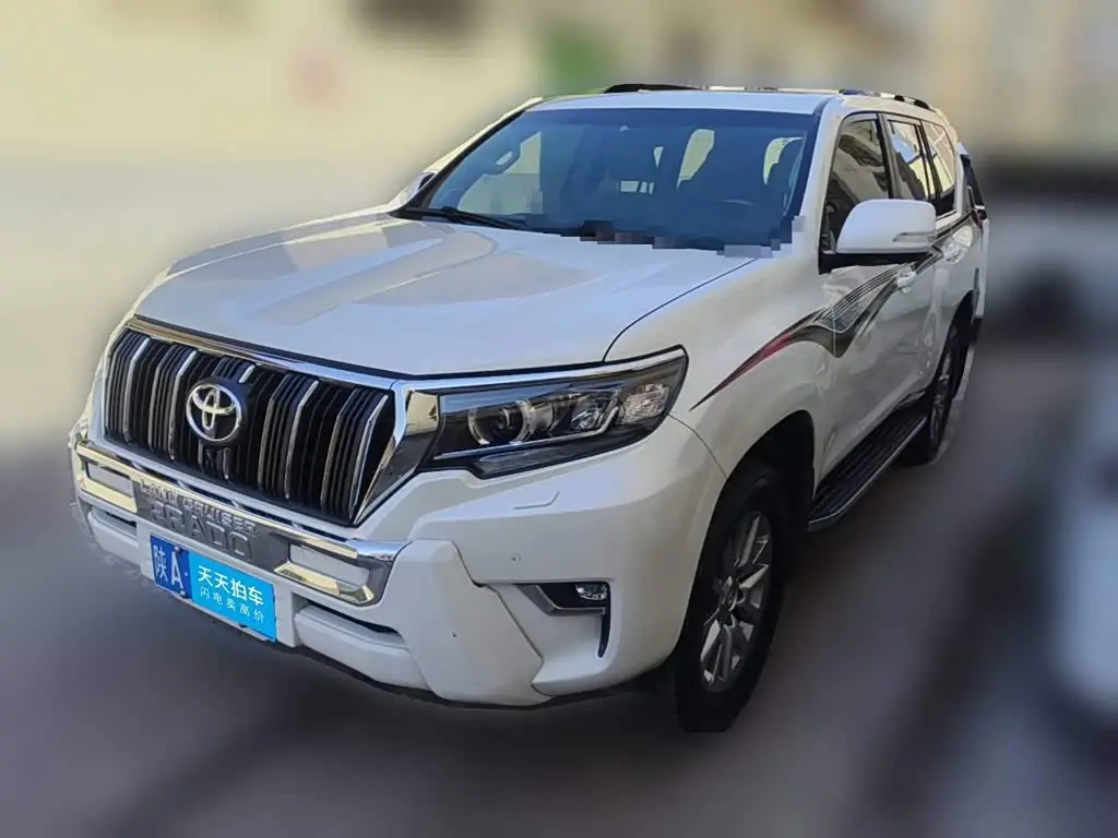 Toyota Prado 2017 — Фото 1/13