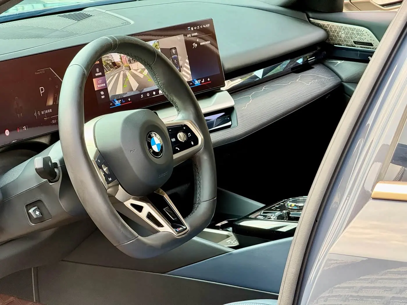 BMW 5 Series 2024 — ფოტო 5/10